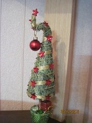 Мои первые елочки из сезаля и не только...