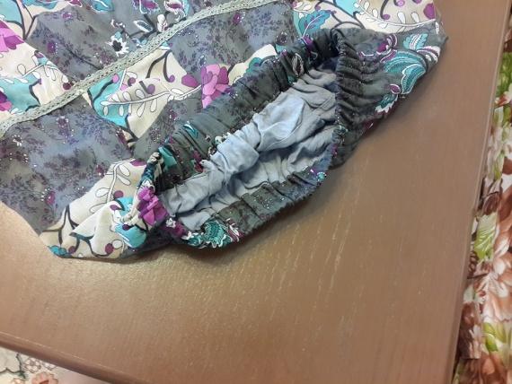 Skirt of silk fabrics